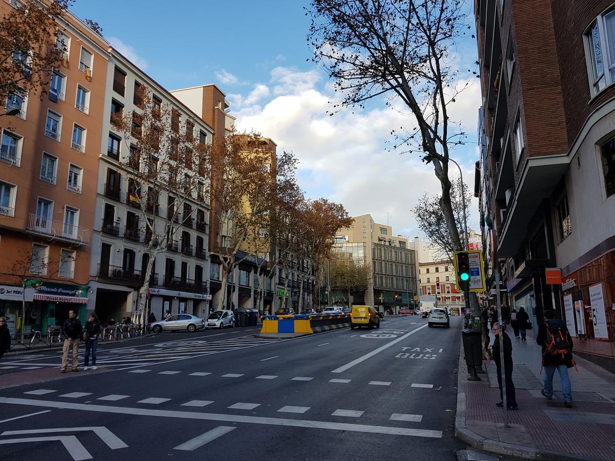 Arguelles Apartment Мадрид Екстериор снимка